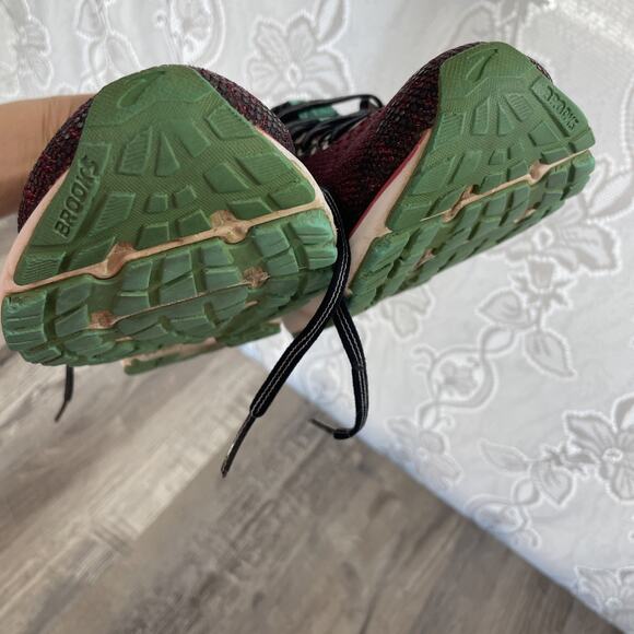 Brooks Ghost 11 Red Running Shoes Womens size 7 B medium - Picture 7 of 16